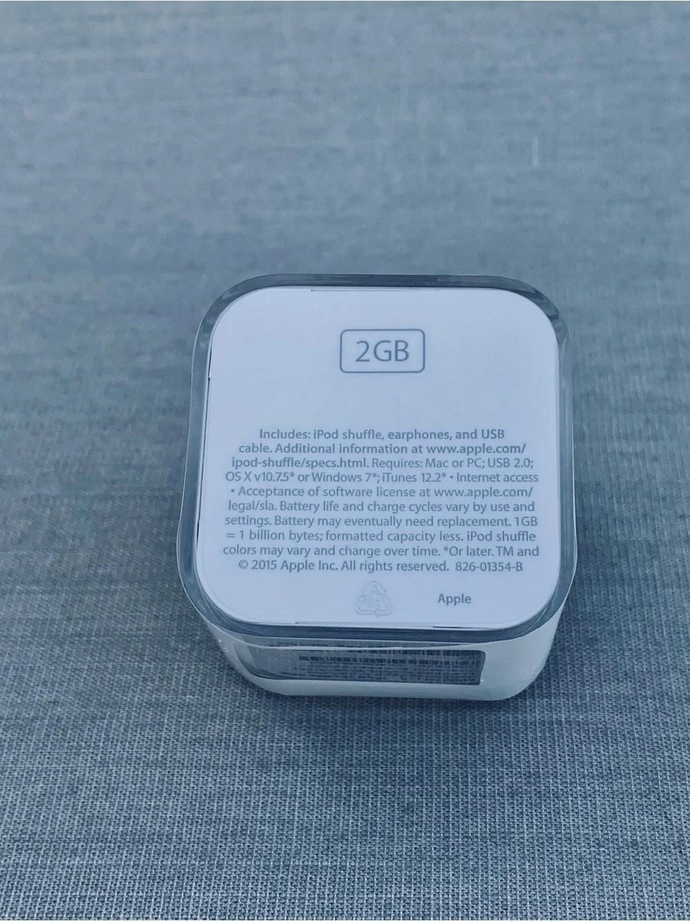 Apple iPod Shuffle 2GB 4th Generation Silver